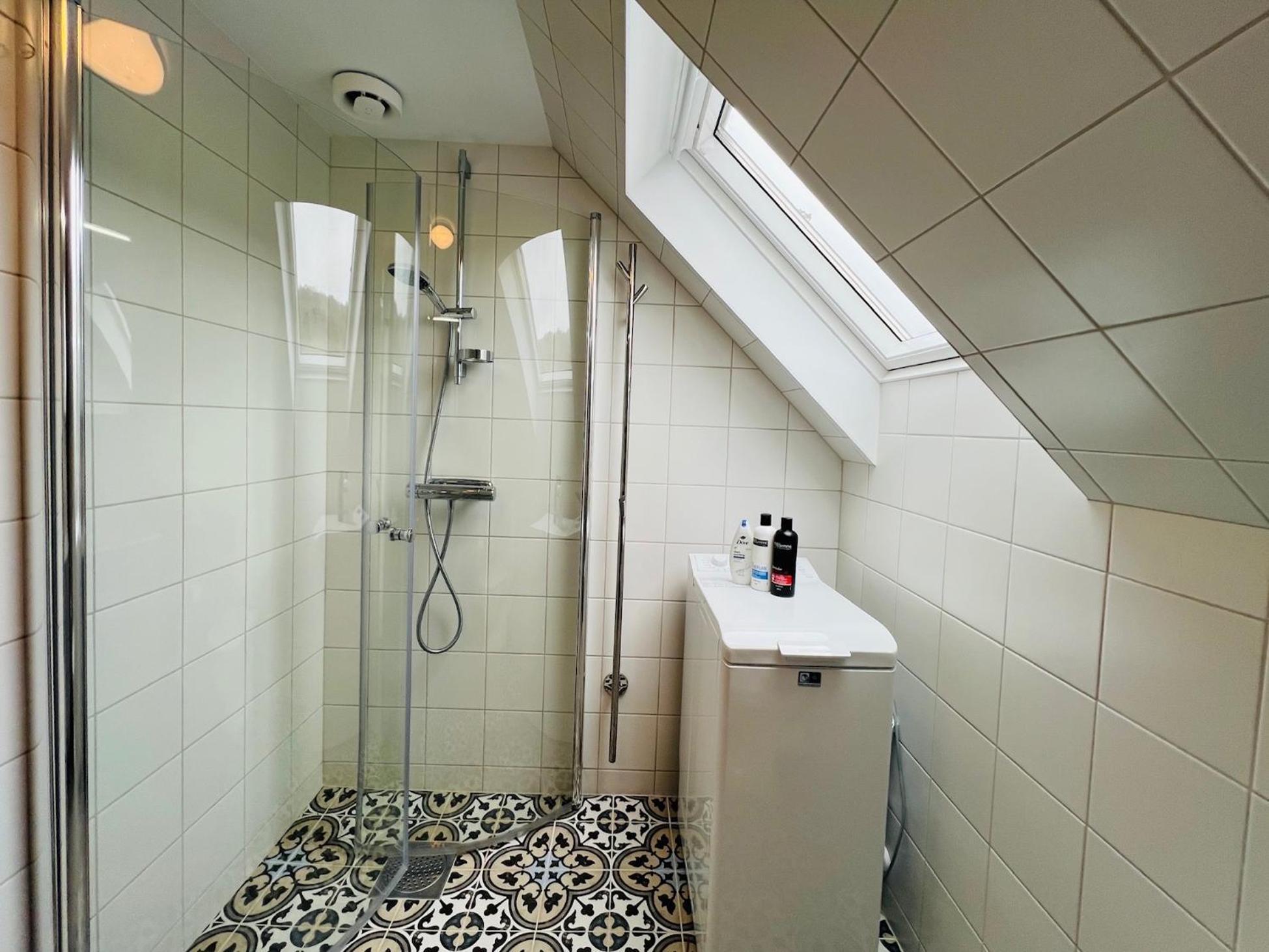 Penthouse-Laegenhet Med Tva Sovrum & Terass Med Havsutsikt Molle Bagian luar foto