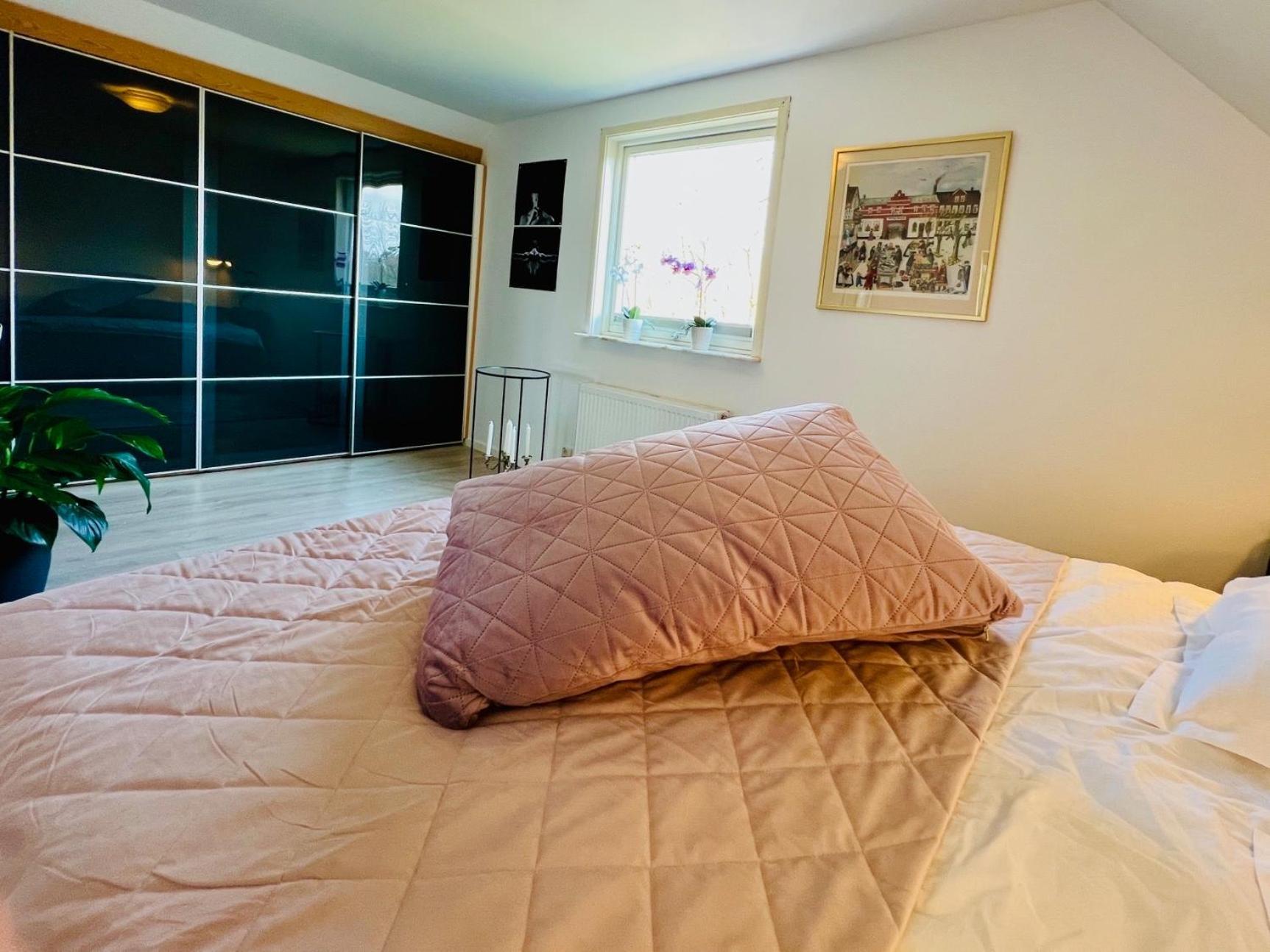 Penthouse-Laegenhet Med Tva Sovrum & Terass Med Havsutsikt Molle Bagian luar foto